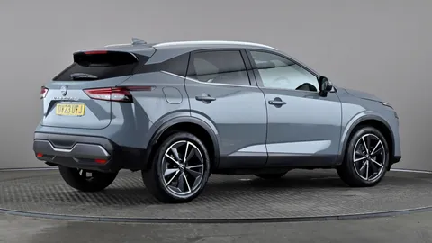 NISSAN QASHQAI 1.3 DiG-T MH 158 Tekna Xtronic