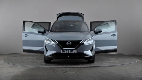 NISSAN QASHQAI 1.3 DiG-T MH 158 Tekna Xtronic