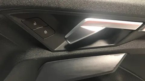 AUDI A3 30 TFSI S Line S Tronic