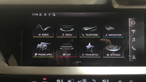 AUDI A3 30 TFSI S Line S Tronic