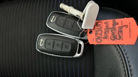 NISSAN QASHQAI 1.3 DiG-T MH 158 Tekna Xtronic