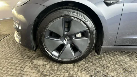 TESLA MODEL 3 Long Range AWD Auto