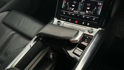 Audi E-Tron 300kW 55 Quattro 95kWh S Line Auto