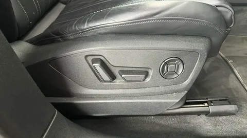 Audi E-Tron 300kW 55 Quattro 95kWh S Line Auto