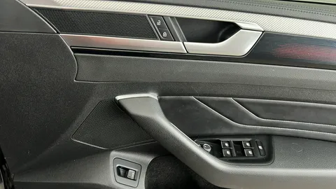 VOLKSWAGEN ARTEON 2.0 TDI R-Line DSG