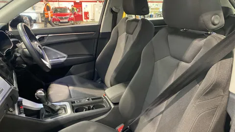 Audi Q3 35 TFSI Sport S Tronic [Comfort+Sound Pack]