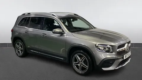 MERCEDES-BENZ GLB GLB 200 AMG Line 7G-Tronic