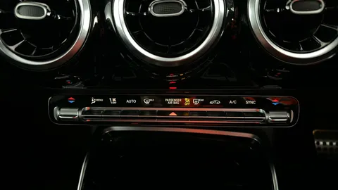 MERCEDES-BENZ CLA CLA 35 4Matic Tip Auto