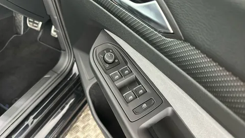 VOLKSWAGEN GOLF 2.0 TSI 320 R 4Motion DSG