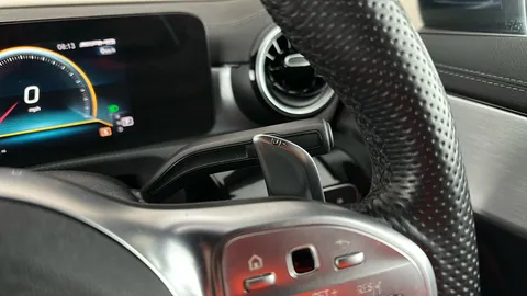 MERCEDES-BENZ CLA CLA 35 4Matic Tip Auto