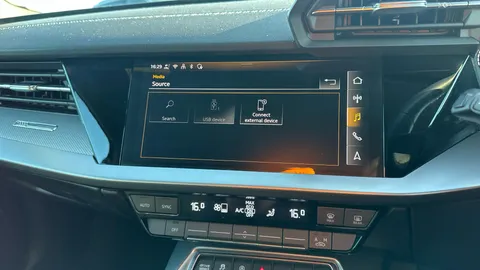 AUDI A3 35 TFSI S Line S Tronic