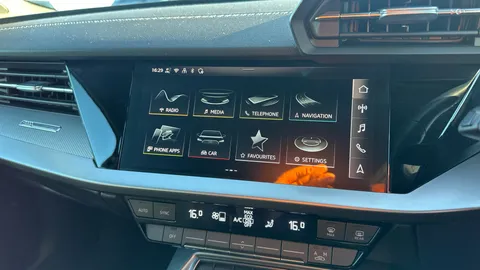 AUDI A3 35 TFSI S Line S Tronic