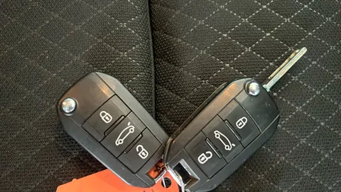 VAUXHALL GRANDLAND X 1.2 Turbo SRi Nav