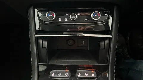 VAUXHALL GRANDLAND X 1.2 Turbo SRi Nav