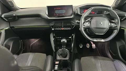 PEUGEOT 2008 1.2 PureTech 130 GT