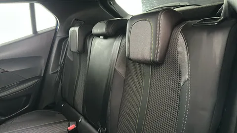 PEUGEOT 2008 1.2 PureTech 130 GT