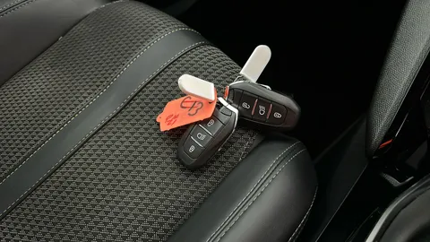 PEUGEOT 2008 1.2 PureTech 130 GT