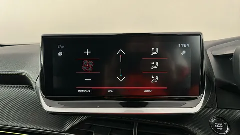 PEUGEOT 2008 1.2 PureTech 130 GT