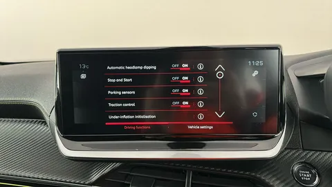 PEUGEOT 2008 1.2 PureTech 130 GT