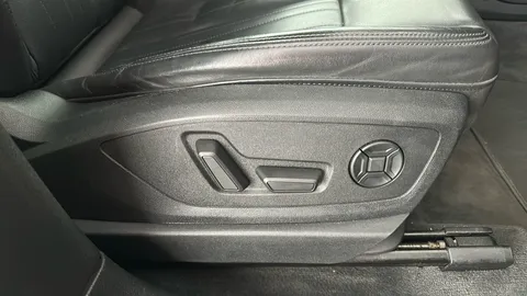 AUDI E-TRON 230kW 50 Quattro 71kWh Technik Auto