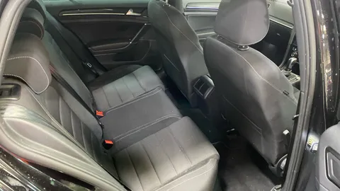 Volkswagen Golf 2.0 TSI 300 R 5dr 4MOTION DSG