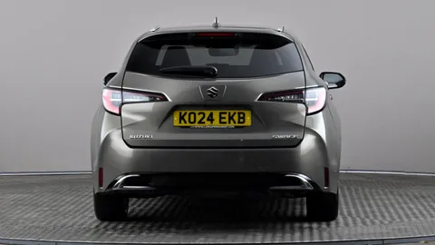 SUZUKI SWACE 1.8 Hybrid Motion CVT