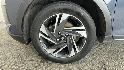 HYUNDAI BAYON 1.0 TGDi 48V MHEV SE Connect