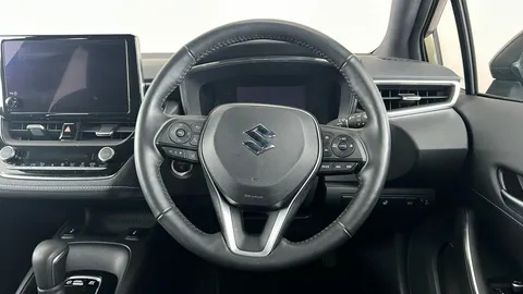 SUZUKI SWACE 1.8 Hybrid Motion CVT