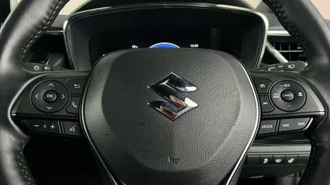 SUZUKI SWACE 1.8 Hybrid Motion CVT