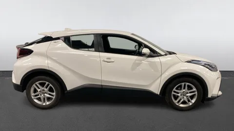 TOYOTA C-HR 1.8 Hybrid Icon CVT