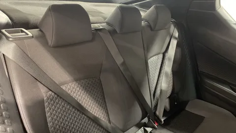 TOYOTA C-HR 1.8 Hybrid Icon CVT