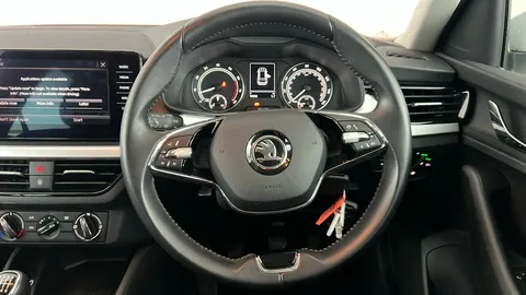 SKODA KAMIQ 1.5 TSI SE Drive