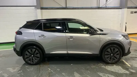 PEUGEOT 2008 100kW GT Premium 50kWh Auto