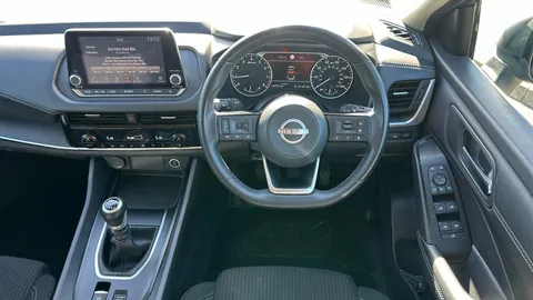 NISSAN QASHQAI 1.3 DiG-T MH Acenta Premium