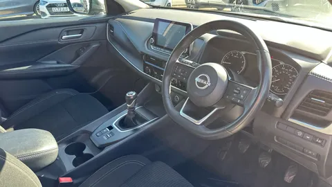 NISSAN QASHQAI 1.3 DiG-T MH Acenta Premium