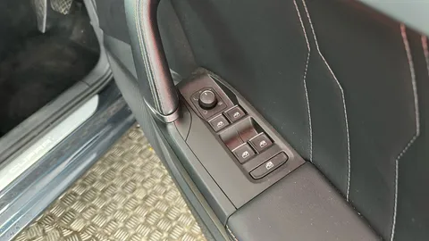 CUPRA LEON 1.5 eTSI V1 DSG