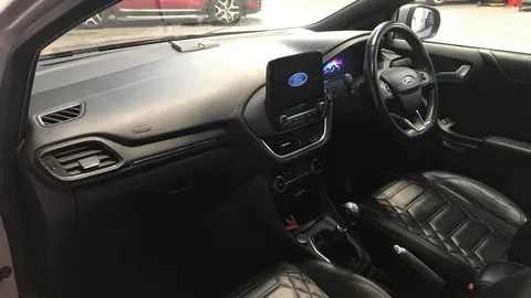 FORD PUMA 1.0 EcoBoost Hybrid mHEV ST-Line Vignale