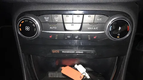 FORD PUMA 1.0 EcoBoost Hybrid mHEV ST-Line Vignale