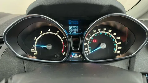 FORD FIESTA 1.6 Zetec Powershift