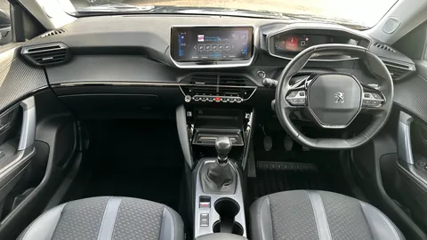 Peugeot 2008 1.2 PureTech Allure