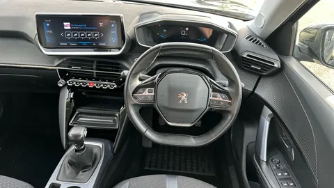 Peugeot 2008 1.2 PureTech Allure