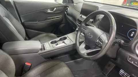Hyundai Kona 100kW Premium 39kWh Auto