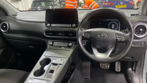 Hyundai Kona 100kW Premium 39kWh Auto