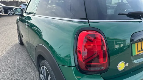 MINI HATCHBACK 135kW Cooper S Level 3 33kWh Auto