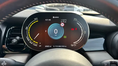 MINI HATCHBACK 135kW Cooper S Level 3 33kWh Auto