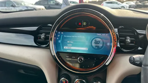 MINI HATCHBACK 135kW Cooper S Level 3 33kWh Auto