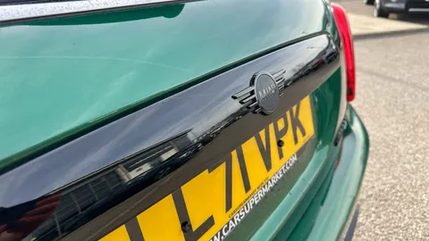 MINI HATCHBACK 135kW Cooper S Level 3 33kWh Auto