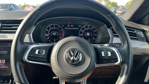 Volkswagen Arteon 2.0 TSI R-Line DSG