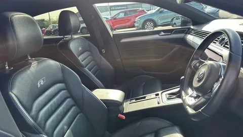 Volkswagen Arteon 2.0 TSI R-Line DSG