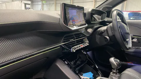 Peugeot 208 1.2 PureTech 100 GT